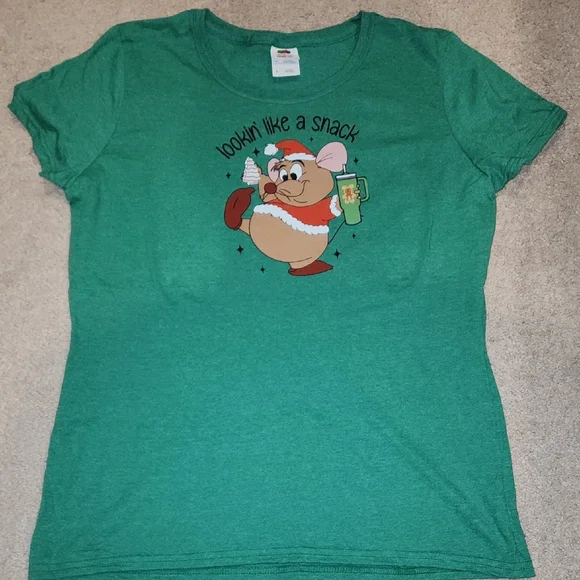 ⭐️ Lookin' Like a Snack Holiday Tee - Picture 2 of 4